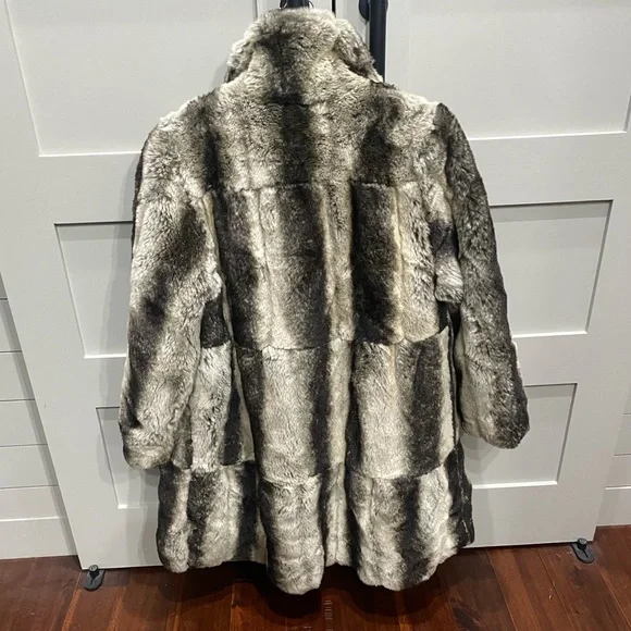 Terry Lewis Faux Furr Jacket - Picture 2 of 2